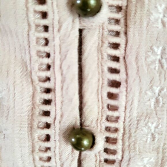 NWT MAURICE'S BUTTON UP V-NECK PINK BLOUSE WITH EYELET DESIGN SZ. M - Picture 6 of 6